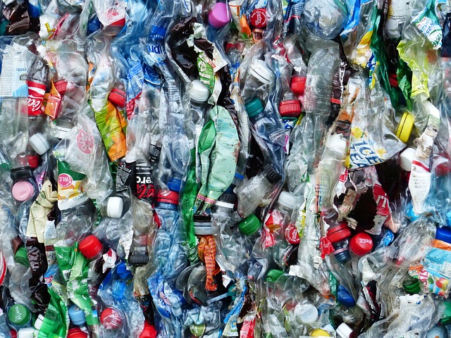 Emendamento Dl Superbonus: plastic tax dal 2026, slitta al 2025 la sugar tax